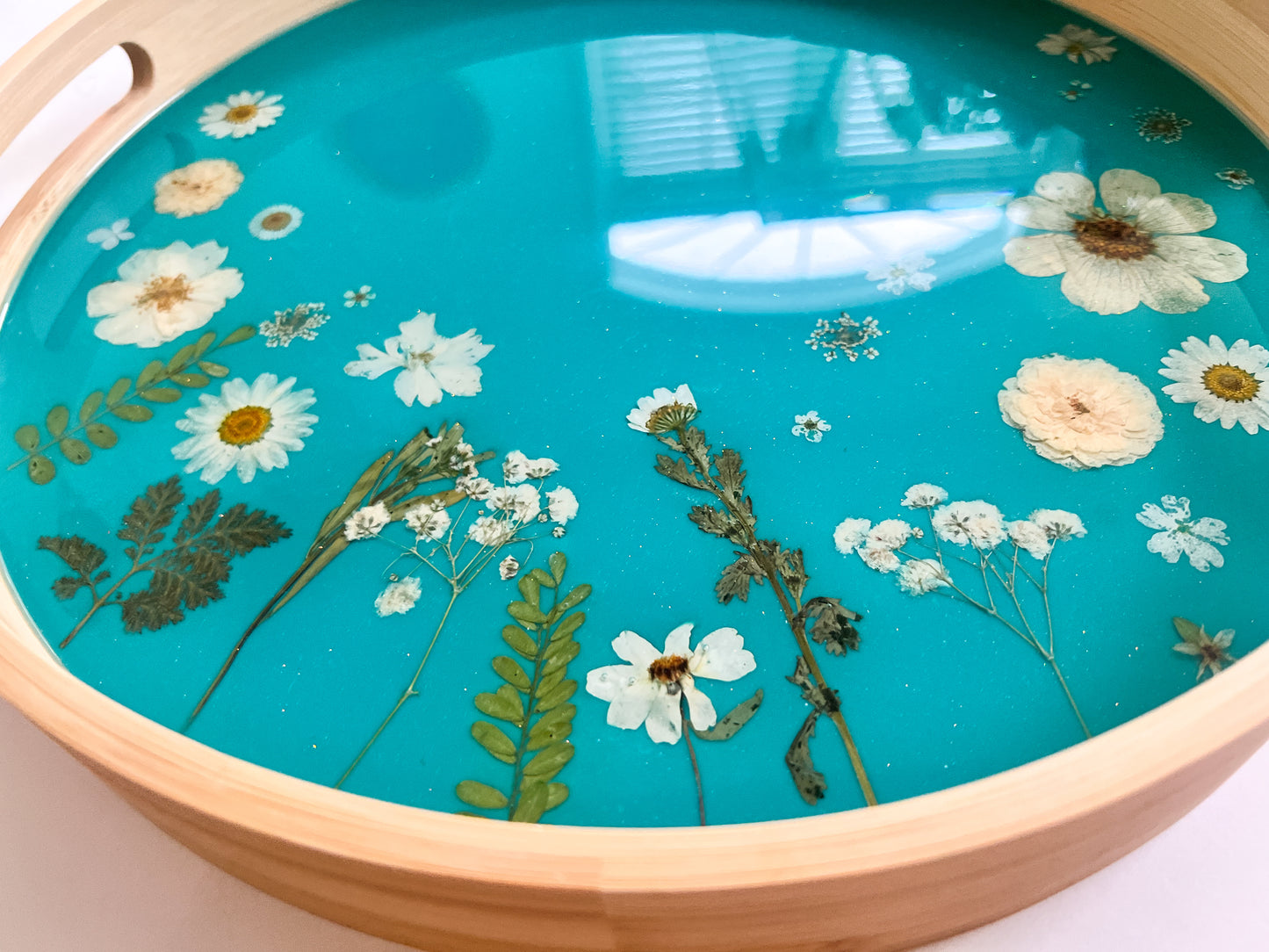 Botanical Resin Serving Tray with Real Flowers – Teal Wooden Decorative Tray